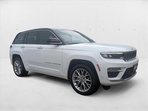 2022 Jeep Grand Cherokee Summit