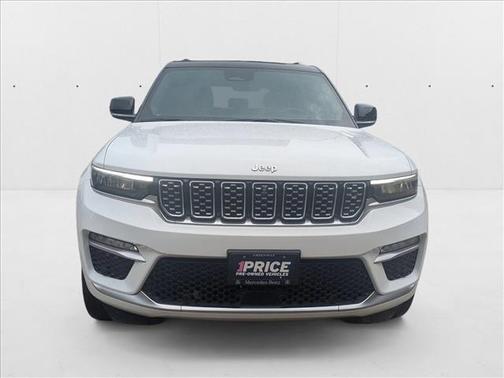 2022 Jeep Grand Cherokee Summit