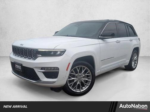 2022 Jeep Grand Cherokee Summit