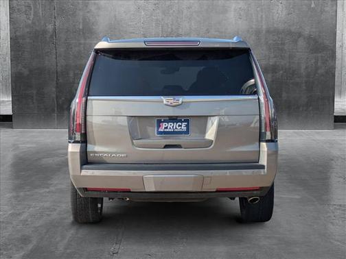 2018 Cadillac Escalade Luxury