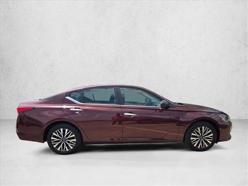 Garnet Pearl Metallic 2025 Nissan Altima SV FWD