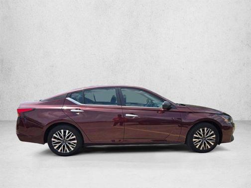 Garnet Pearl Metallic 2025 Nissan Altima SV FWD