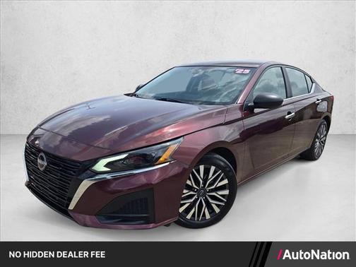Garnet Pearl Metallic 2025 Nissan Altima SV FWD