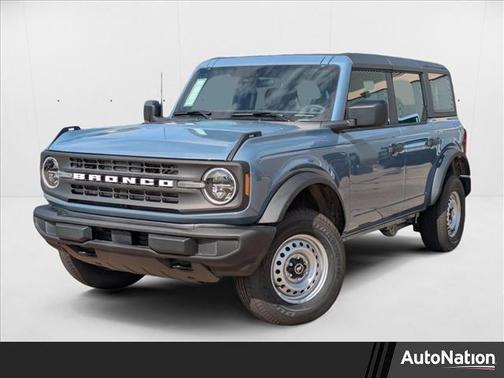 2025 Ford Bronco Base 4 Door 4x4