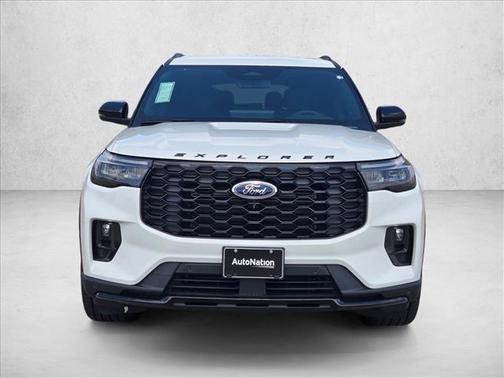 Star White Metallic Tri-Coat 2026 Ford Explorer ST-Line