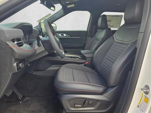 Star White Metallic Tri-Coat 2026 Ford Explorer ST-Line