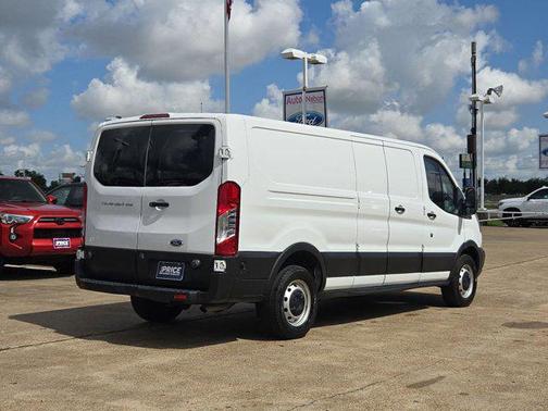 Oxford White 2019 Ford Transit-250 Base