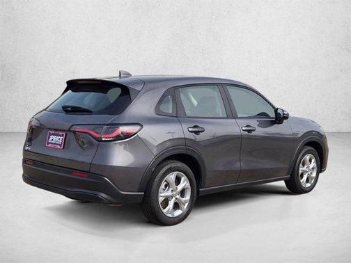 Modern Steel Metallic 2025 Honda HR-V LX