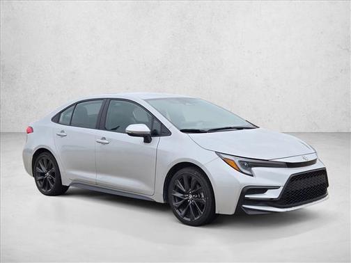 Classic Silver Metallic 2024 Toyota Corolla SE