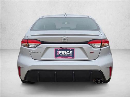 Classic Silver Metallic 2024 Toyota Corolla SE