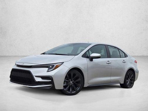 Classic Silver Metallic 2024 Toyota Corolla SE