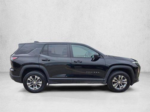 Mosaic Black Metallic 2025 Chevrolet Equinox 1LT
