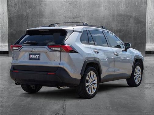 2020 Toyota RAV4 XLE Premium