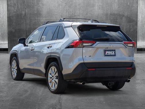 2020 Toyota RAV4 XLE Premium