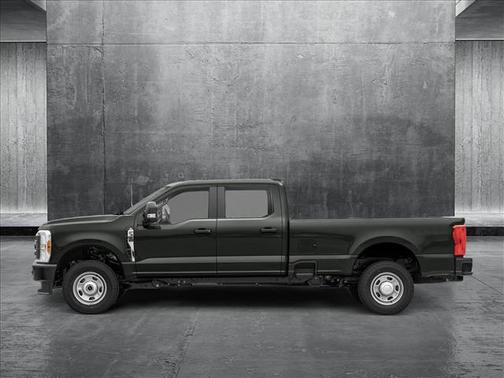 2025 Ford F-350 XLT