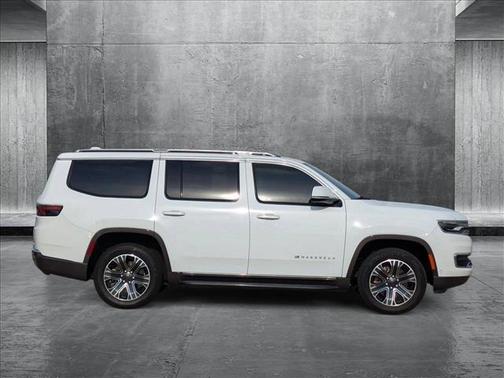 2022 Jeep Wagoneer Series III 4x2