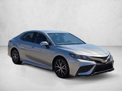 Celestial Silver Metallic 2024 Toyota Camry SE