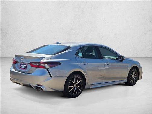 Celestial Silver Metallic 2024 Toyota Camry SE