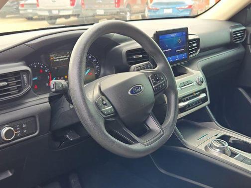 2021 Ford Explorer Base RWD