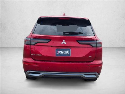 Red Diamond 2025 Mitsubishi Outlander SE 2.5 S-AWC