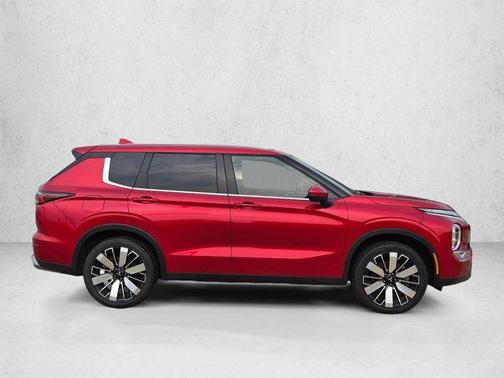 Red Diamond 2025 Mitsubishi Outlander SE 2.5 S-AWC