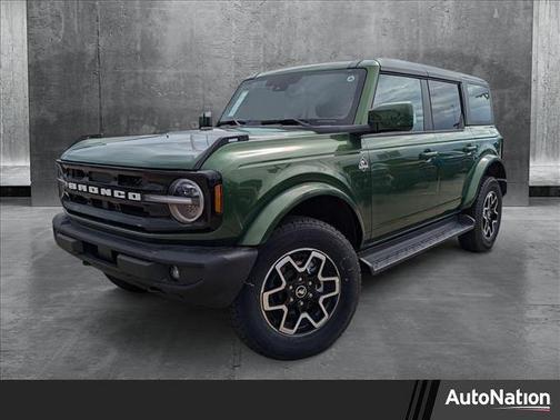 2025 Ford Bronco Outer Banks