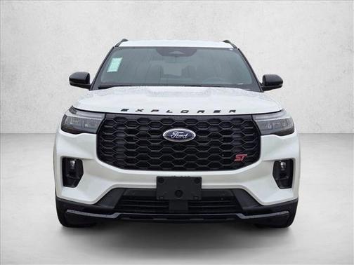 Star White Metallic Tri-Coat 2026 Ford Explorer ST
