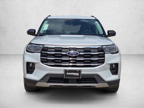 Space White Metallic 2026 Ford Explorer Active
