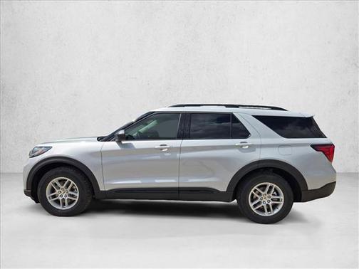 Space White Metallic 2026 Ford Explorer Active