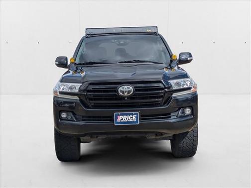 2016 Toyota Land Cruiser Base