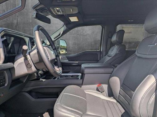 2025 Ford F-250 Platinum
