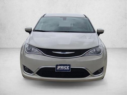 Tusk White 2017 Chrysler Pacifica Touring
