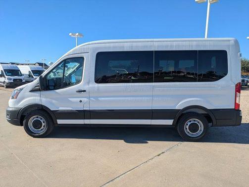 2025 Ford Transit-350 XL