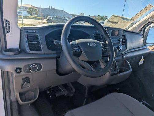 2025 Ford Transit-350 XL