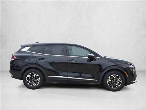 Ebony Black 2025 Kia Sportage LX