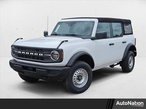 2025 Ford Bronco Base 4 Door 4x4
