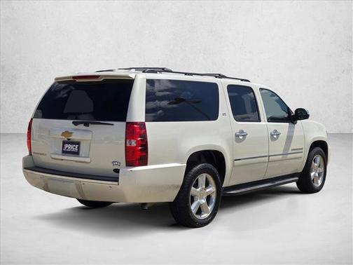 White Diamond Tricoat 2014 Chevrolet Suburban 1500 LTZ