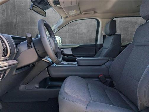 2025 Ford Expedition Max Active 4x2