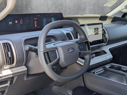 2025 Ford Expedition Max Active 4x2