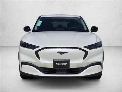 Star White Metallic Tri-Coat 2026 Ford Mustang Mach-E Select