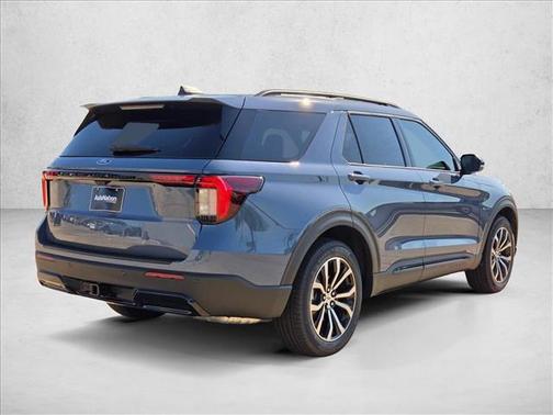 Vapor Blue Metallic 2026 Ford Explorer ST-Line