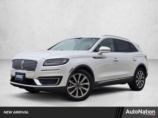 White Platinum Metallic Tri-Coat 2019 Lincoln Nautilus Select