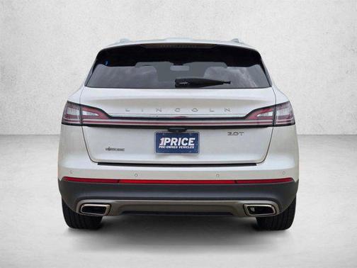 White Platinum Metallic Tri-Coat 2019 Lincoln Nautilus Select