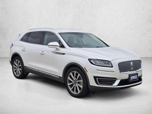 White Platinum Metallic Tri-Coat 2019 Lincoln Nautilus Select