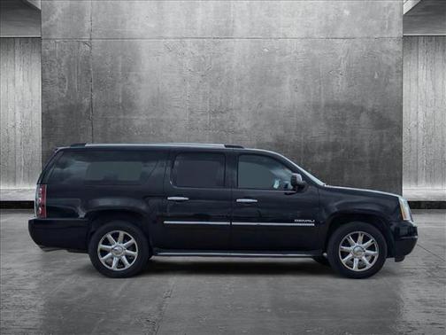 2013 GMC Yukon XL Denali