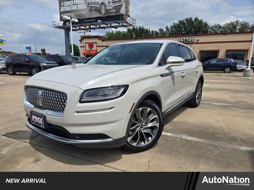 White 2023 Lincoln Nautilus Reserve