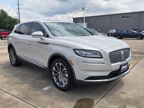 White 2023 Lincoln Nautilus Reserve