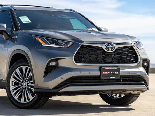 2026 Toyota Highlander Hybrid Platinum