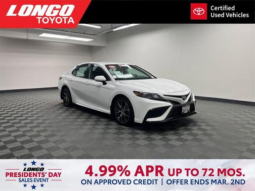 2024 Toyota Camry SE