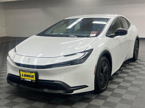 2024 Toyota Prius LE